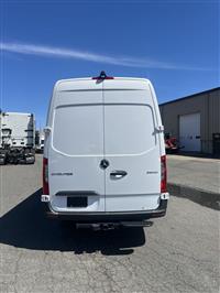 2023 MERCEDES REEFER VAN Sprinter 2500
