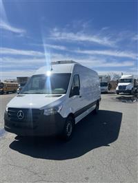2023 MERCEDES REEFER VAN Sprinter 2500