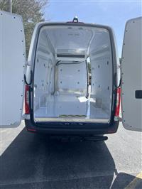 2023 MERCEDES REEFER VAN Sprinter 2500