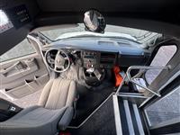 2024 DIAMOND COACH VIP 2500