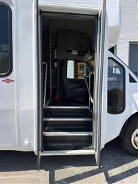 2024 DIAMOND COACH VIP 2500 25