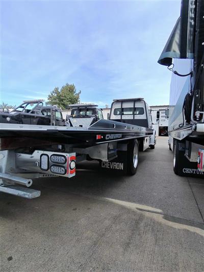 2026 Freightliner M2