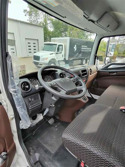 2025 Hino 