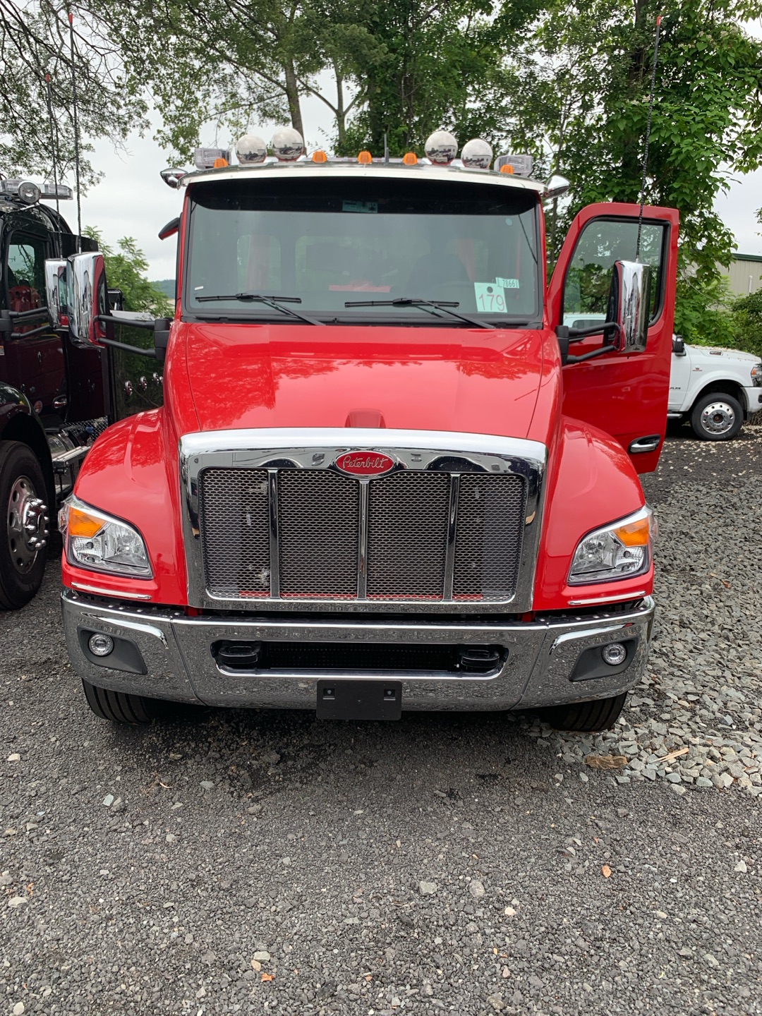 2025 Peterbilt 537
