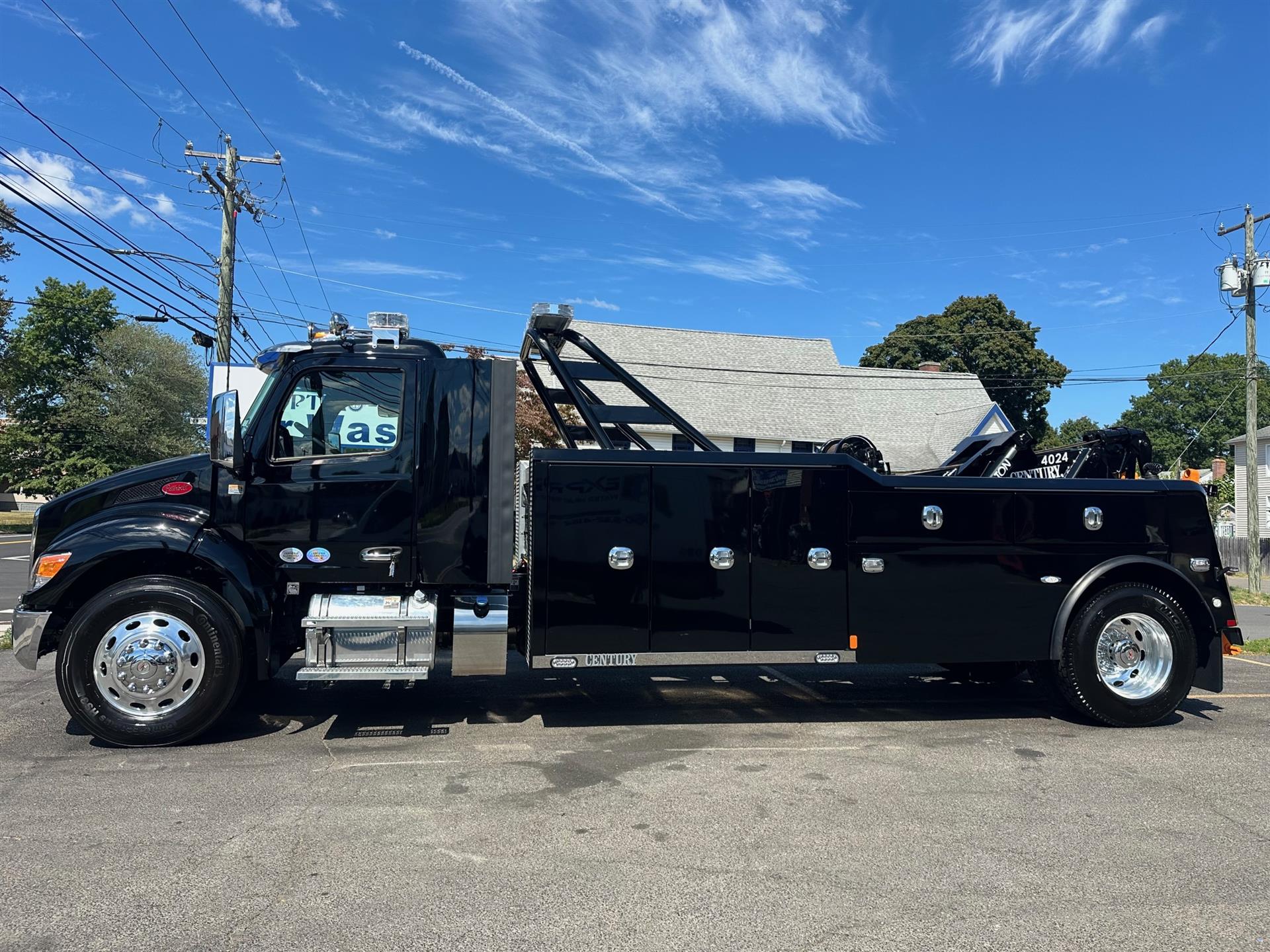 2025 Peterbilt 537