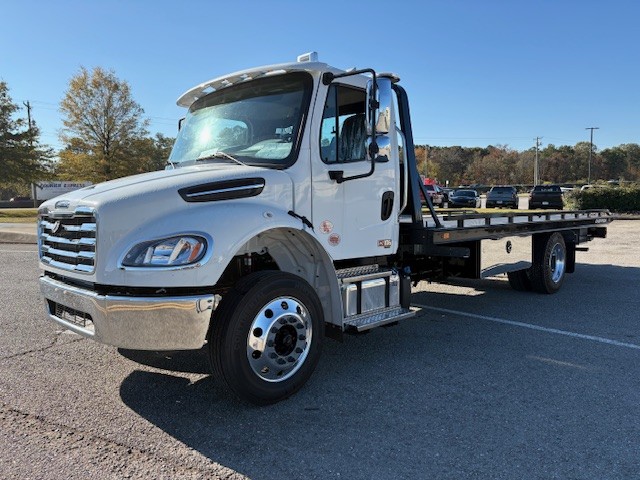 2026 Freightliner M2
