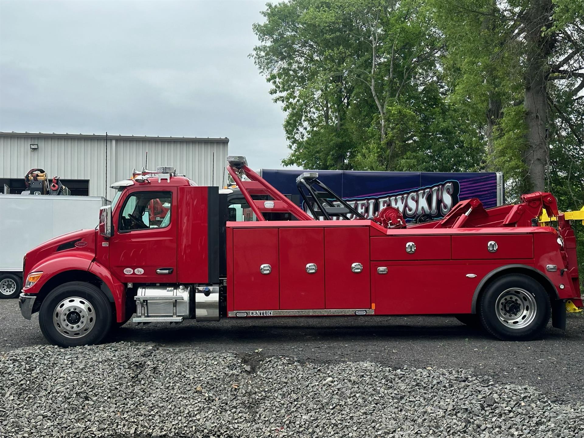 2025 Peterbilt 537