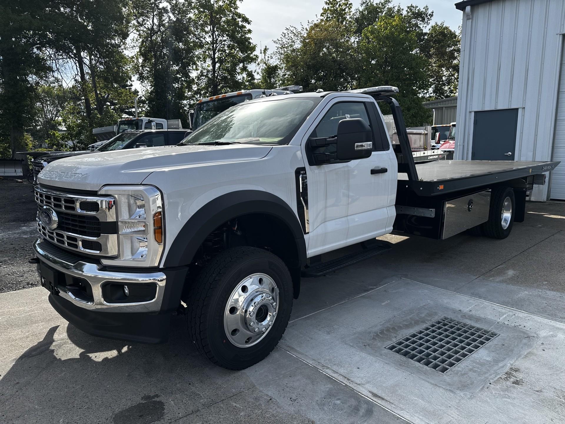 2025 Ford F600 4X4