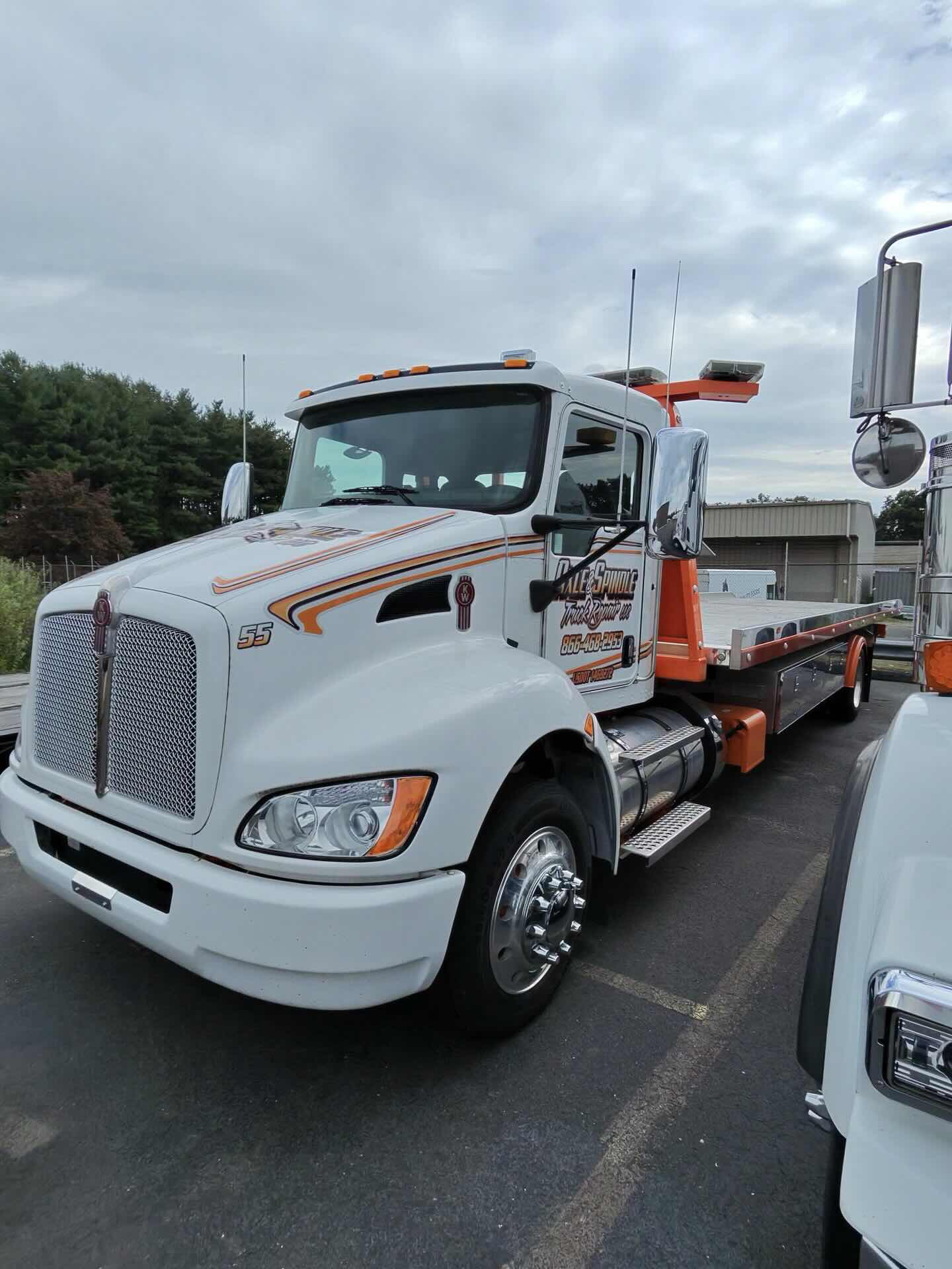 2022 Kenworth T300