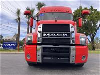 2020 Mack AN64T