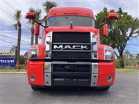 2020 Mack AN64T