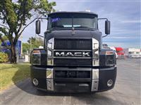 2019 Mack AN64T