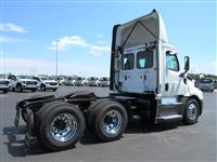2020 Freightliner Cascadia Day Cab