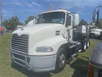 2017 Mack CXU613