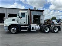 2017 Mack CXU613