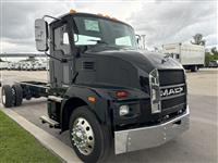 2025 Mack MD6 42R