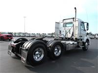 2013 Volvo VNM64T300