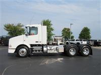 2013 Volvo VNM64T300