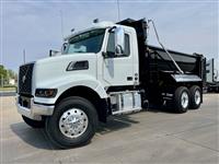 2025 Volvo VHD64F300