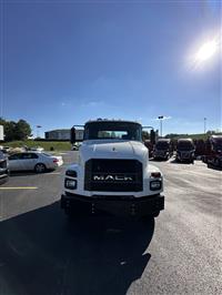 2025 Mack MD7 42R