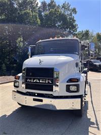 2025 Mack MD7 42R