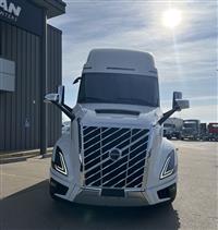2025 Volvo NEW VNL860