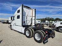 2023 Volvo VNL64T860