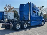 2020 Volvo VNL64T760