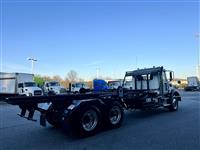 2022 Mack GR64B