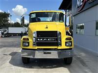 2025 Mack MD7 42R