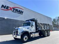 2022 Mack GR64F