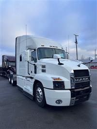 2020 Mack ANTHEM 64T 70 INCH SLEEPER