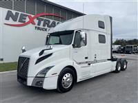 2021 Volvo VNL64T860