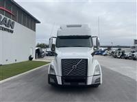 2021 Volvo VNL64T860