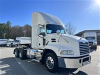 2017 Mack CXU613