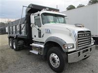 2022 Mack GR64F