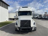 2021 Volvo VNL64T860