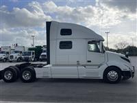 2021 Volvo VNL64T860
