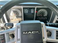 2020 Mack AN64T