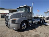 2025 Mack AN64T