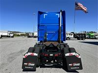 2020 Volvo VNL64T760