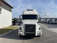 2021 Volvo VNL64T860