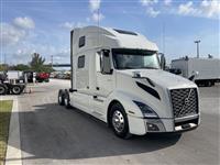 2020 Volvo VNL64T860