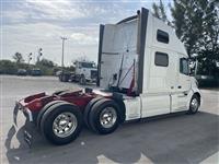 2020 Volvo VNL64T860