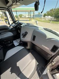 2019 Mack AN64T
