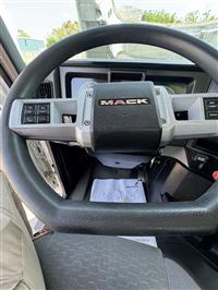 2019 Mack AN64T