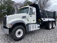 2024 Mack GR64F