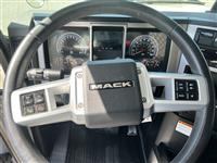 2024 Mack PI64T