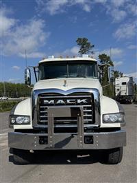 2024 Mack GR64F