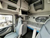 2026 Volvo VNL64T860